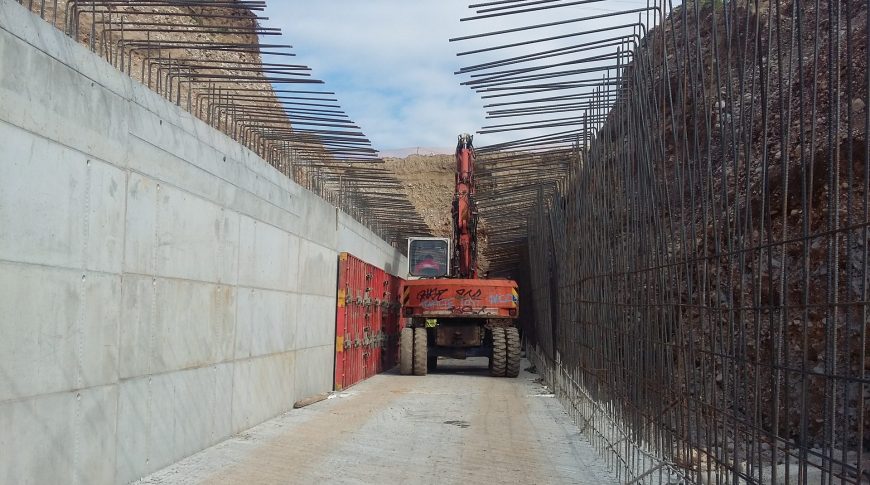 LAST WORKS OF THE PROJECT "PATRAS WIDE BYPASS CONNECTION TO THE NEW PORT & TO THE NATIONAL ROAD PATRAS-PYRGOS": CONSTRUCTION OF "GLAYKOS RIVER" LATERAL ROADS & OTHER WORKS  AT THE PATRAS WIDE BYPASS CONNECTION